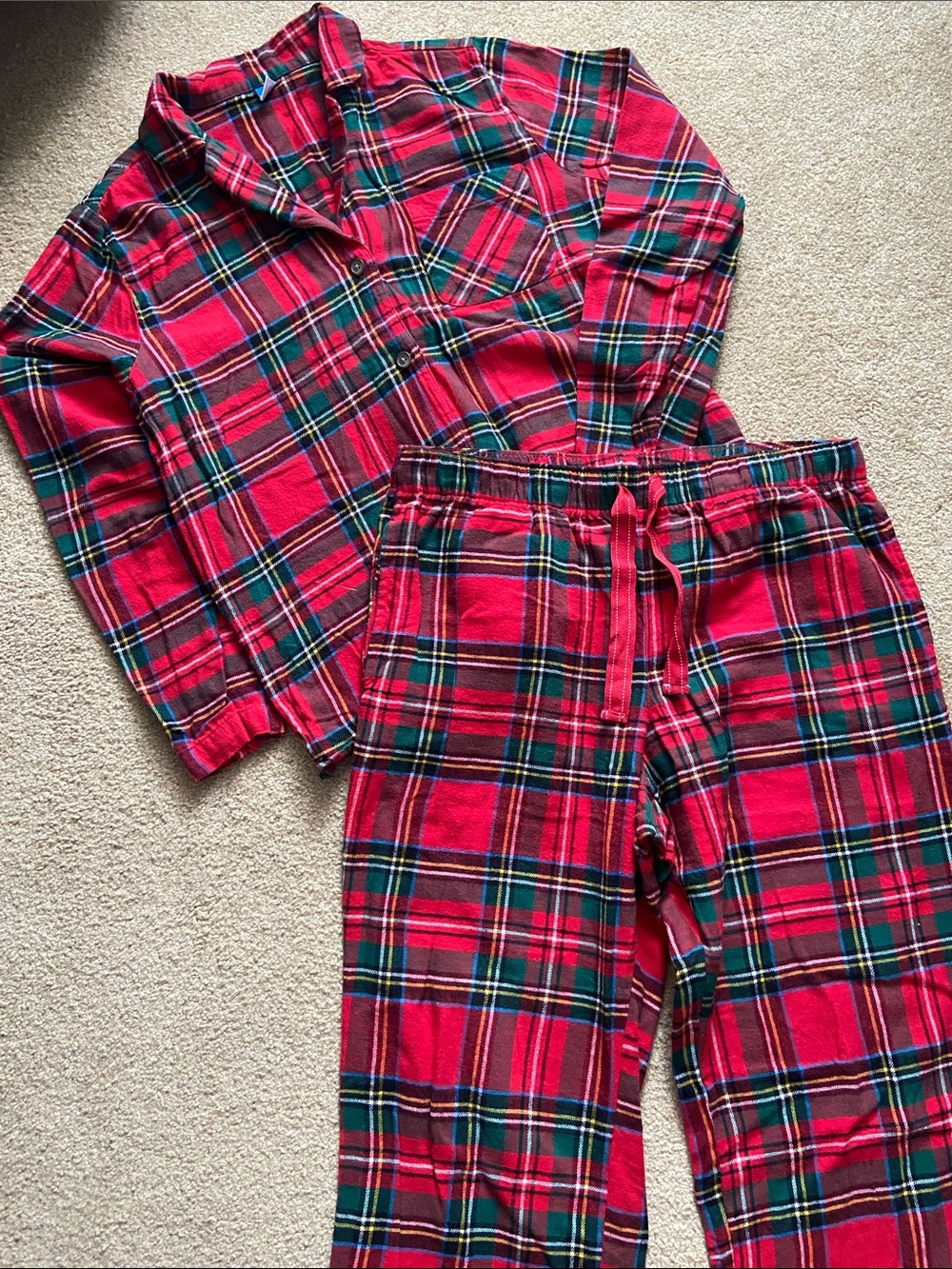 Old Navy Red Plaid Women’s Pajama Set with Green and Blue Accents